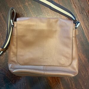 Coach Charles Leather crossbody bag Pristine